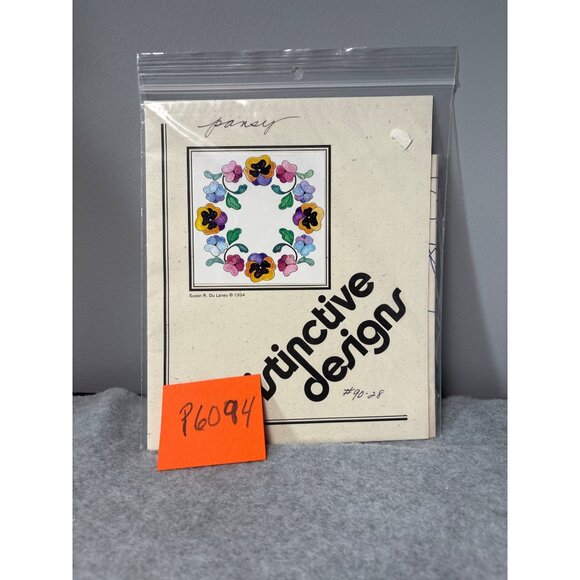 Pansy Quilting Appliqué Pattern by Distinctive Designs 1994 Full-Size For 12"x12 - Picture 5 of 5